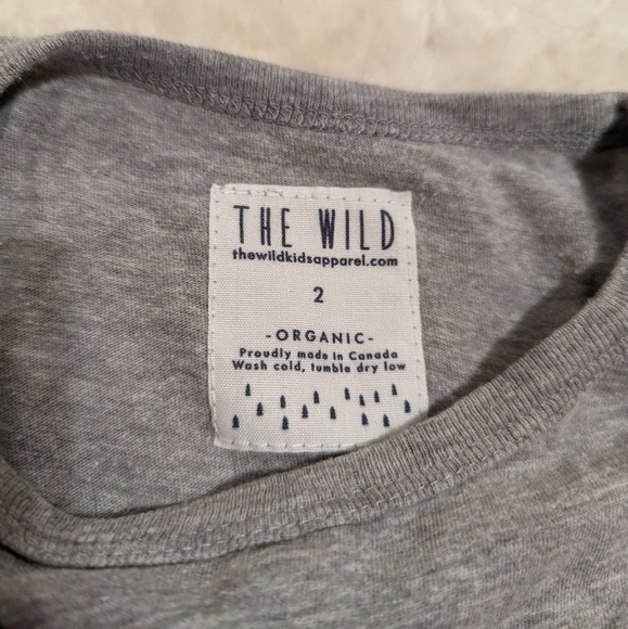 THE WILD x MINI MIOCHE x Brockton basics true north strong and free tee - Picture 5 of 7